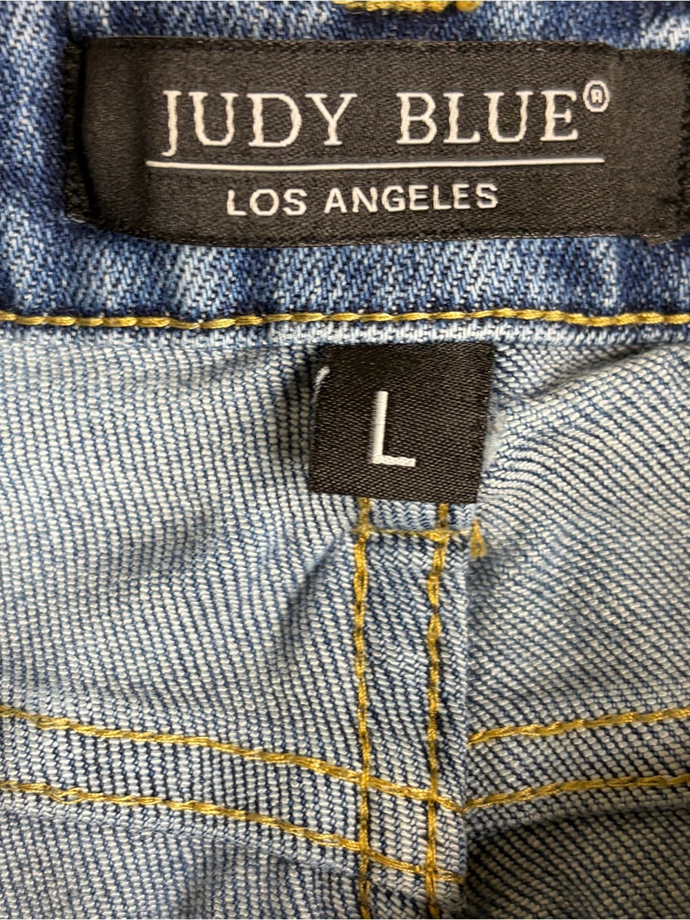 Judy Blue Jean Shorts Size Large - Picture 4 of 9